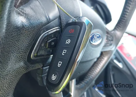 2016 Ford Focus Titanium from USA, damaged, VIN 1FADP3N2XGL200603